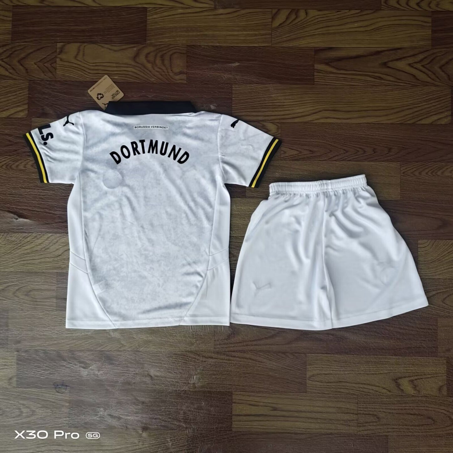 Kit de niño Borussia Dortmund alternativa 24/25 (ver descripción)