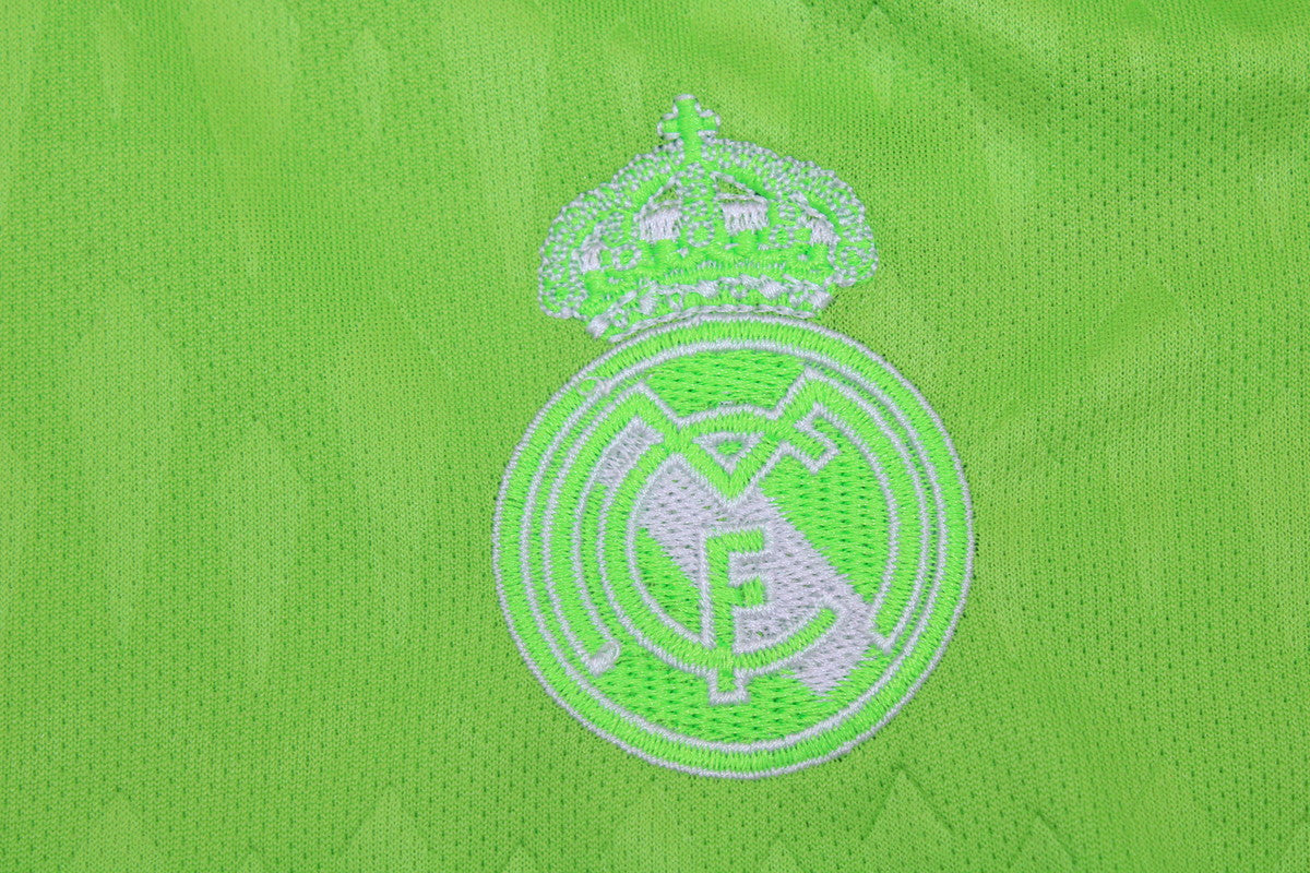 Kit de niño Real Madrid portero verde 23/24