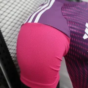Real Madrid portero color rosa 25/26 versión jugador - Imagen 5