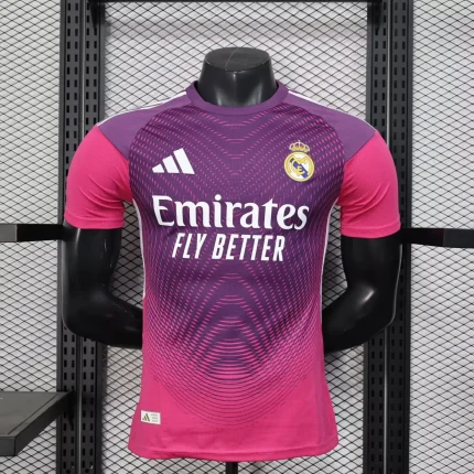 Real Madrid portero color rosa 25/26 versión jugador