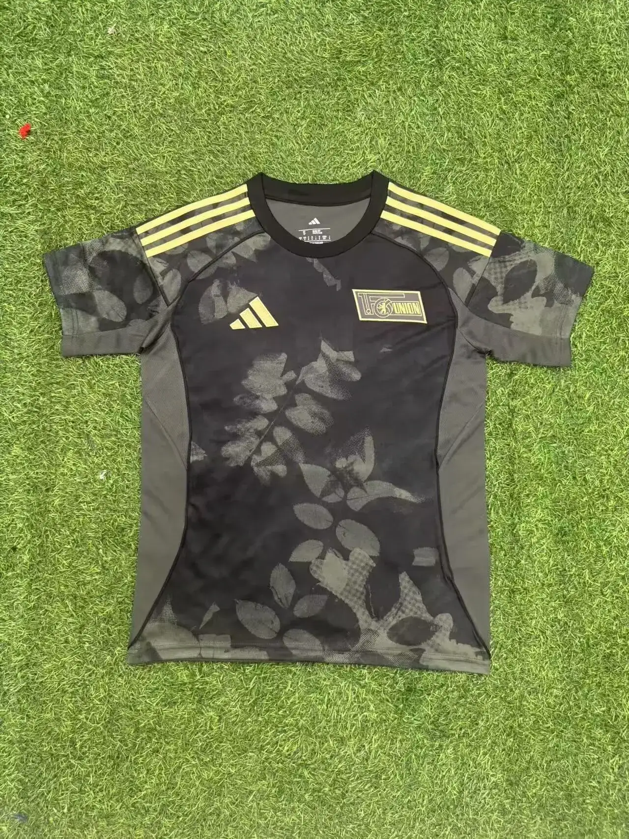 26-Bundesliga-Union-Berlin-visitante-portada Unión Berlín visitante 25/26 - Imagen 1