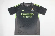 Real Madrid portero color gris 25/26