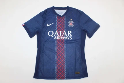 PSG local 25/26 con estrella versión jugador