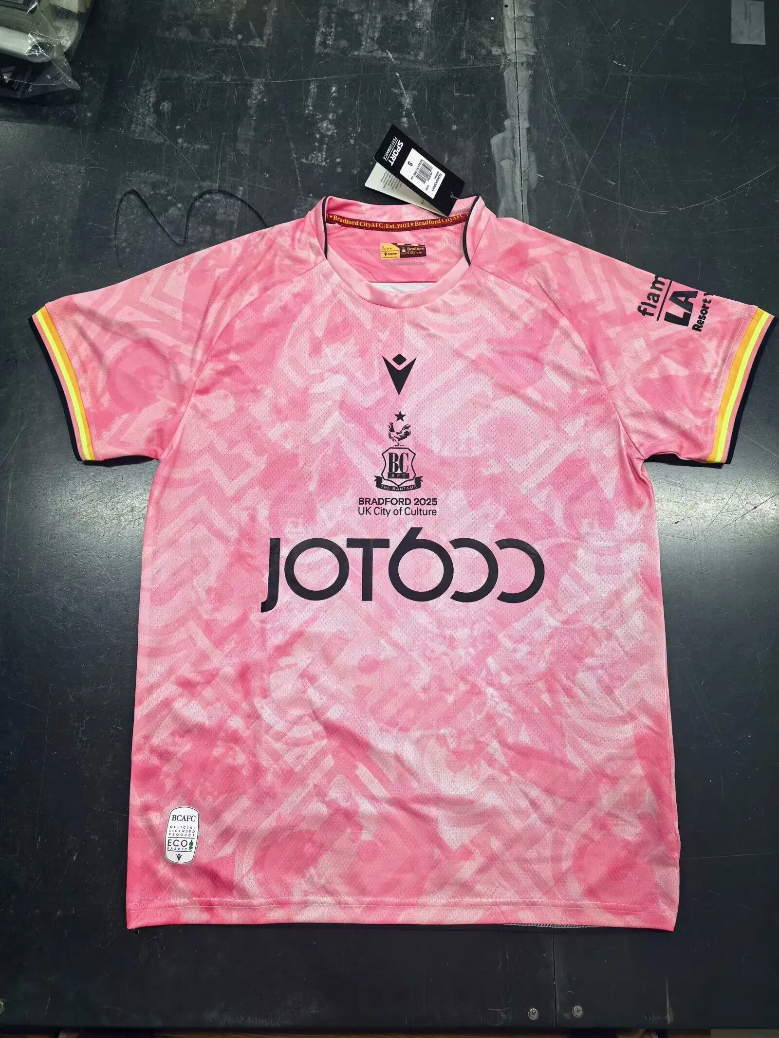 26-PremierLeague-Bradford-alternativa-portada Bradford alternativa 25/26 - Imagen 1