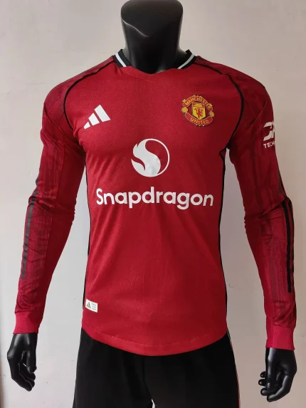 Manchester United local 25/26 manga larga version jugador