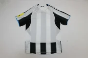 Newcastle United local 25/26 version jugador - Imagen 5