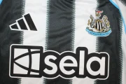 Newcastle United local 25/26 version jugador - Imagen 9