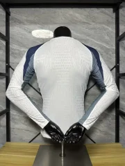 Tottenham local 25/26 manga larga version jugador - Imagen 4