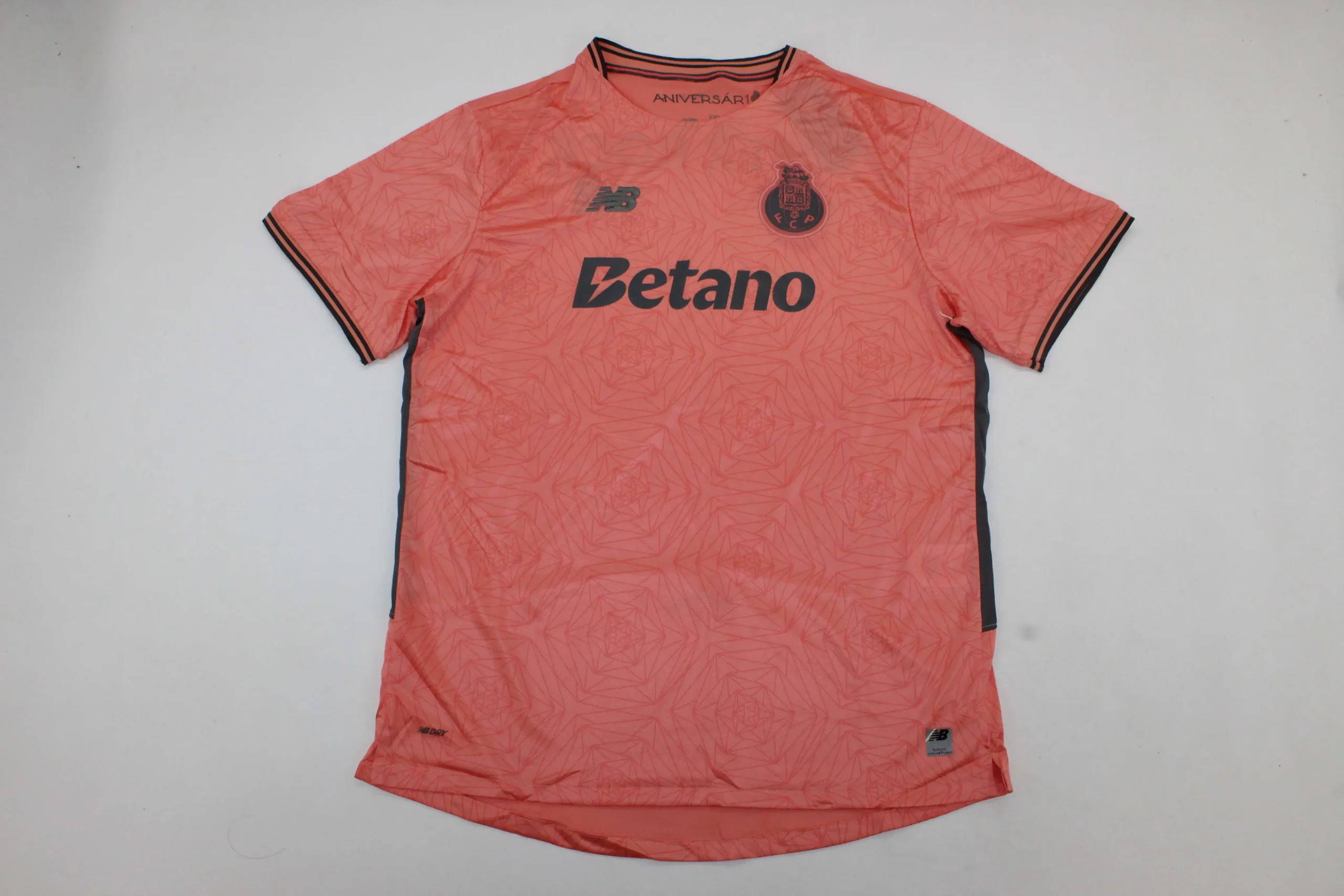 26-Restodelmundo-Liga-Portugal-Betclic-Porto-visitante-portada-1.webp Porto visitante 25/26 - Imagen 1