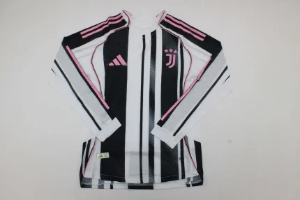 Juventus local 25/26 manga larga versión jugador