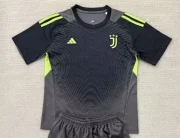Juventus portero color gris 25/26