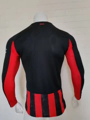 Milán local 25/26 manga larga versión jugador - Imagen 4