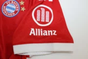 Kit de niño Bayern Münich local versión jugador 25/26 - Imagen 9