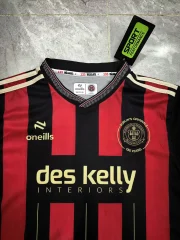 Bohemian local 25/26 - Imagen 3