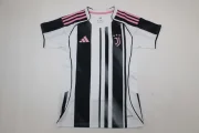 Juventus local 25/26 versión femenina