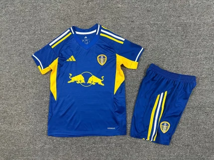 Kit de niño Leeds United visitante 25/26