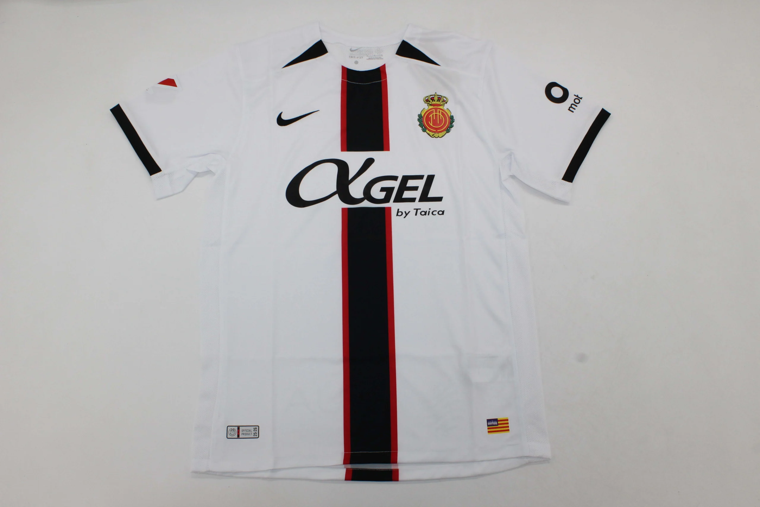 Clubes26-Mallorca-visitante-portada Mallorca visitante 25/26 - Imagen 1