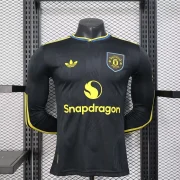 Manchester United alternativa manga larga 25/26 version jugador