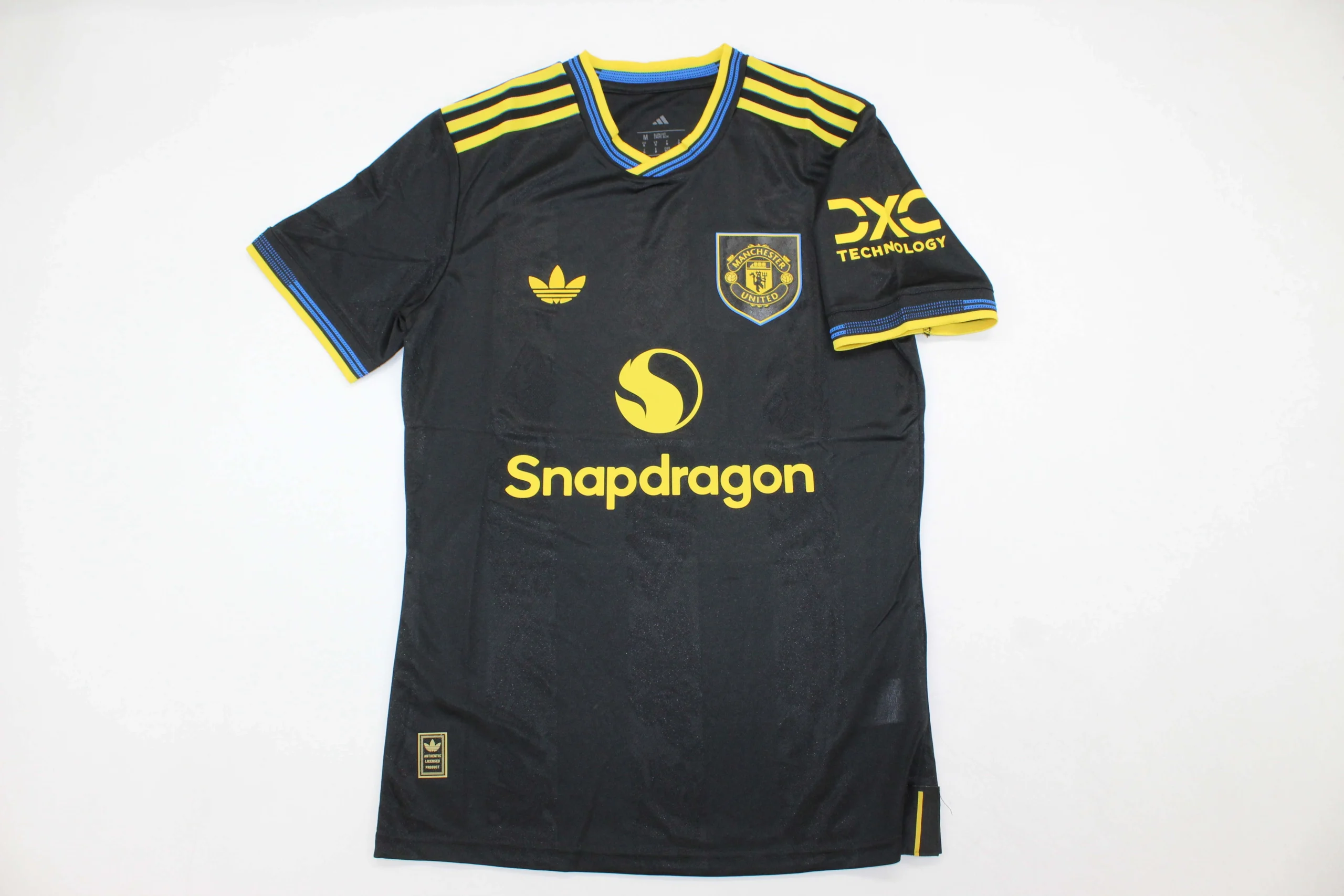 Clubes26-Manchester-United-alternativa-version-jugador-portada Manchester United alternativa 25/26 versión jugador - Imagen 1