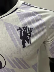 Manchester United visitante 25/26 versión jugador - Imagen 3