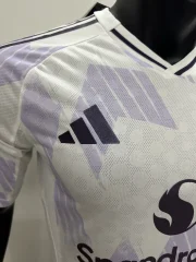 Manchester United visitante 25/26 versión jugador - Imagen 8