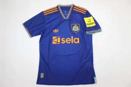 Newcastle United alternativa 25/26 versión jugador