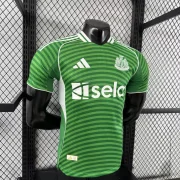 Newcastle United visitante 25/26 version jugador - Imagen 4