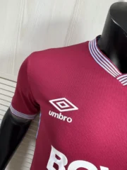 West Ham local 25/26 versión jugador - Imagen 6