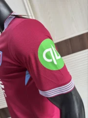 West Ham local 25/26 versión jugador - Imagen 8