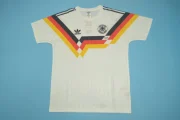 Alemania retro 1990 local