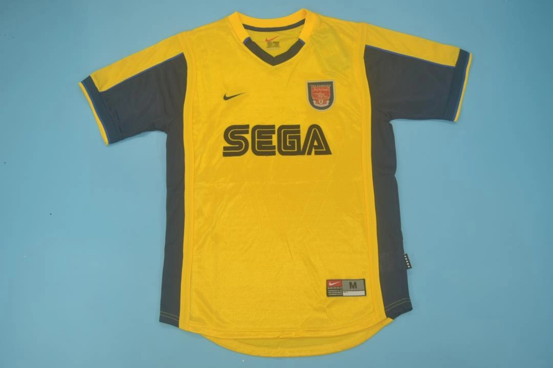 Retro-Clubes-Arsenal-00-01-portada Arsenal retro 00/01 - Imagen 1