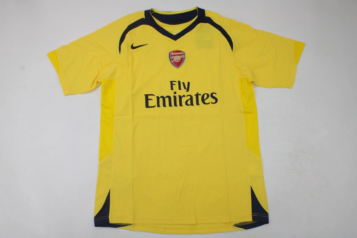 Retro-Clubes-Arsenal-06-07-visitante-portada Arsenal retro 06/07 visitante - Imagen 1