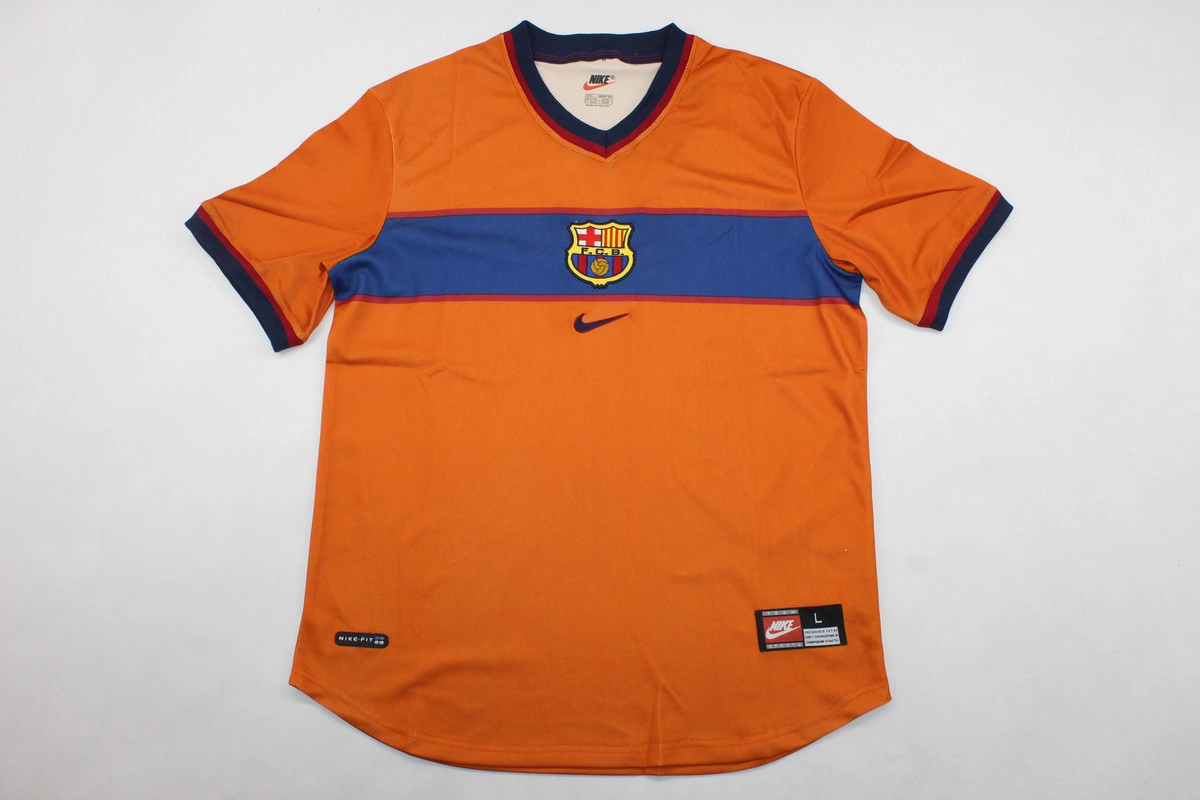 Retro-Clubes-Barcelona-98-99-visitante-portada Barcelona retro 98/00 - Imagen 1