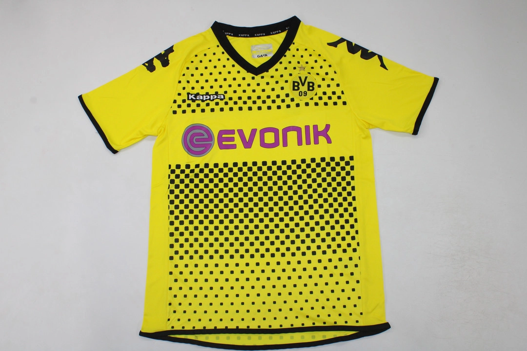 Retro-Clubes-Borussia-Dortmund-11-12-portada Borussia Dortmund retro 11/12 - Imagen 1