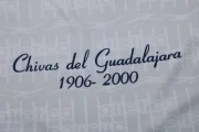 Chivas retro 99/00 visitante - Imagen 5