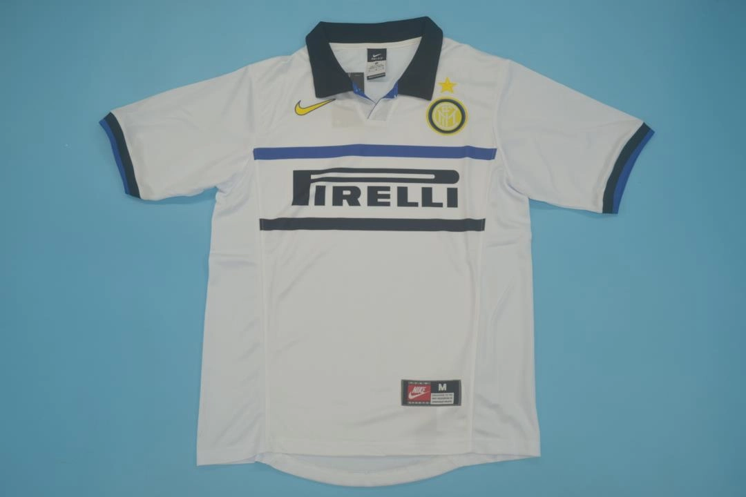 Retro-Clubes-Inter-de-Milan-98-99-visitante-portada Inter de Milán retro 98/99 visitante - Imagen 1