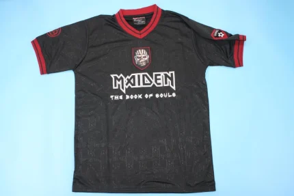 Iron Maiden retro 16/17