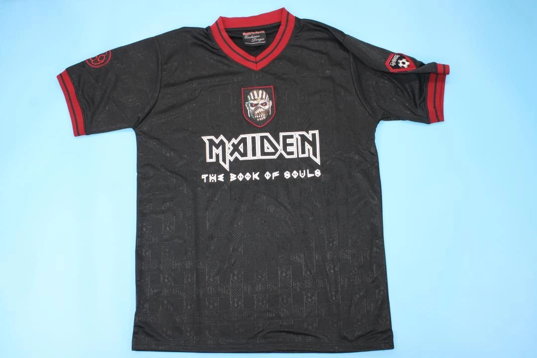 Retro-Clubes-Iron-Maiden-16-17-portada Iron Maiden retro 16/17 - Imagen 1