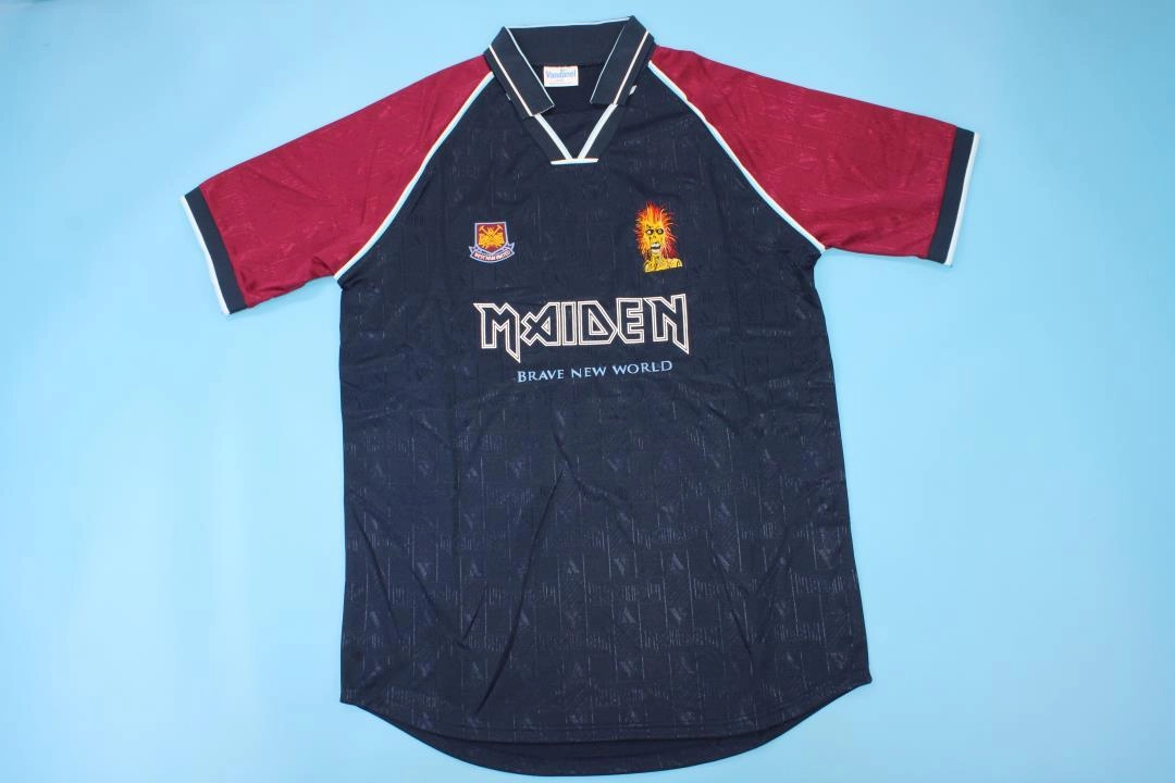 Retro-Clubes-Iron-Maiden-99-00-local-portada Iron Maiden retro 99/00 local - Imagen 1