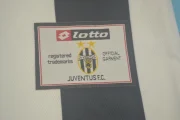 Juventus retro 01/02 local - Imagen 8