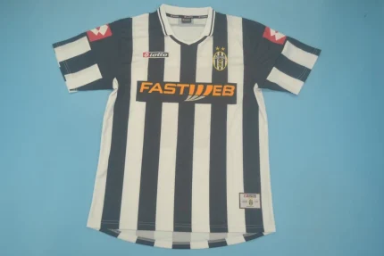 Juventus retro 01/02 local