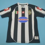 Juventus retro 02/03 local