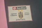 Juventus retro 02/03 portero color rosa - Imagen 12