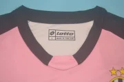 Juventus retro 02/03 portero color rosa - Imagen 16