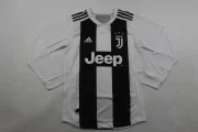 Juventus retro manga larga 18/19 versión jugador