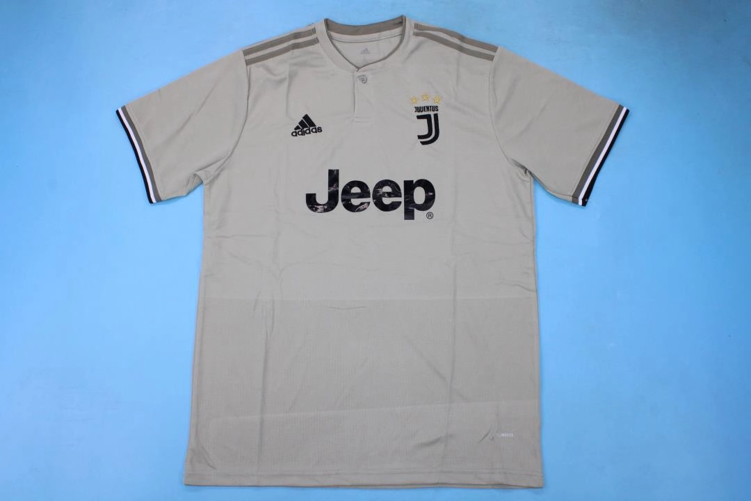 Retro-Clubes-Juventus-18-19-visitante-portada Juventus retro 18/19 visitante - Imagen 1