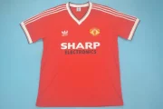 Manchester United retro 82/83 local