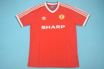 Manchester United retro 83/84 local