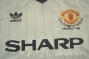 Manchester United retro 83/84 visitante - Imagen 9