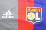 Olympique Lyon retro 00/01 alternativa - Imagen 4
